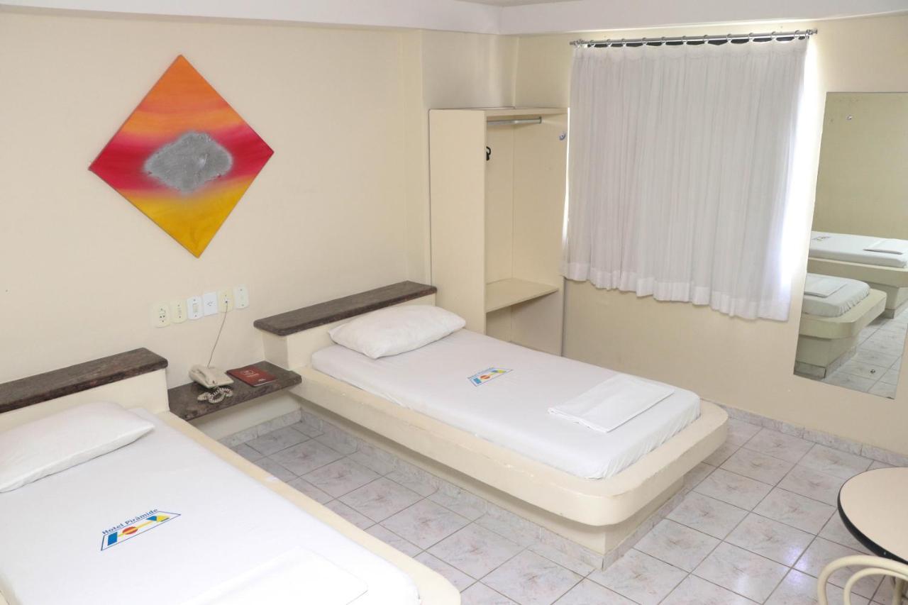 Hotel Piramide Pituba - Av Paulo VI Салвадор Екстериор снимка