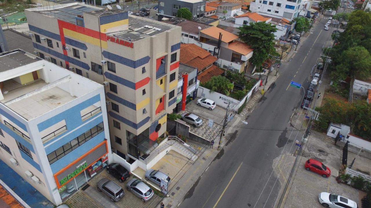 Hotel Piramide Pituba - Av Paulo VI Салвадор Екстериор снимка